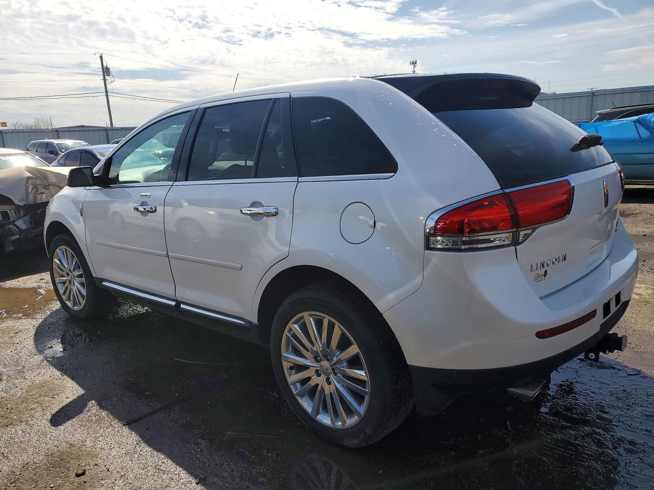 2012 Lincoln Mkx VIN 2LMDJ8JK4CBL18901 photo 2