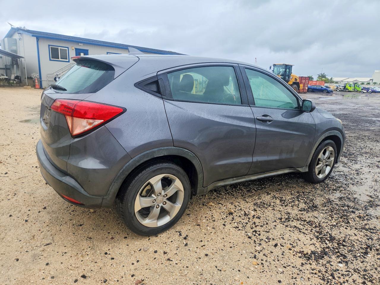 2018 Honda Hr-v VIN 3CZRU5H37JM715261 photo 3