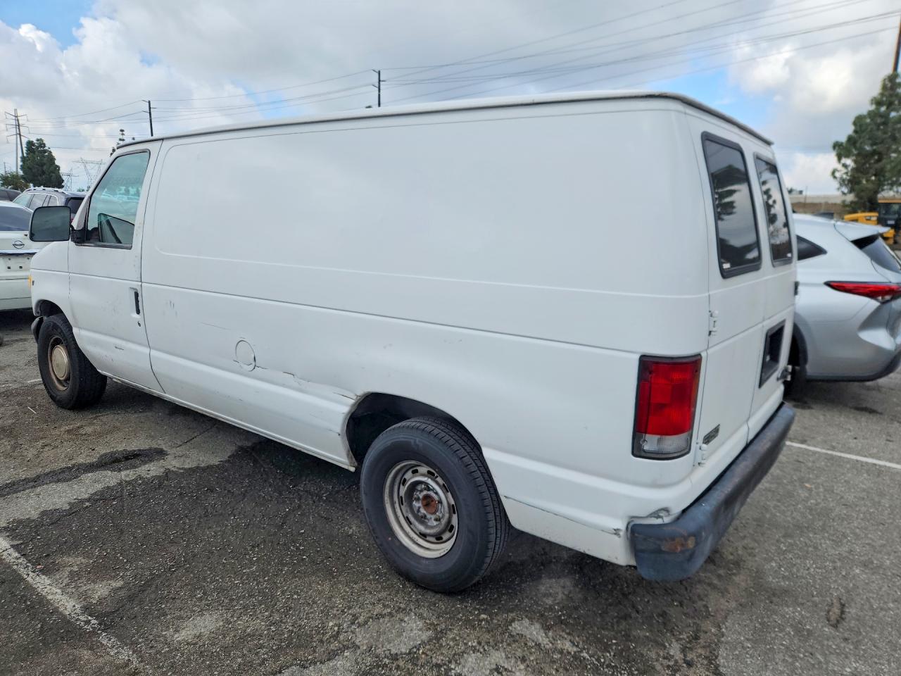 1999 Ford Econoline VIN 1FTRE14W5XHB41168 photo 2