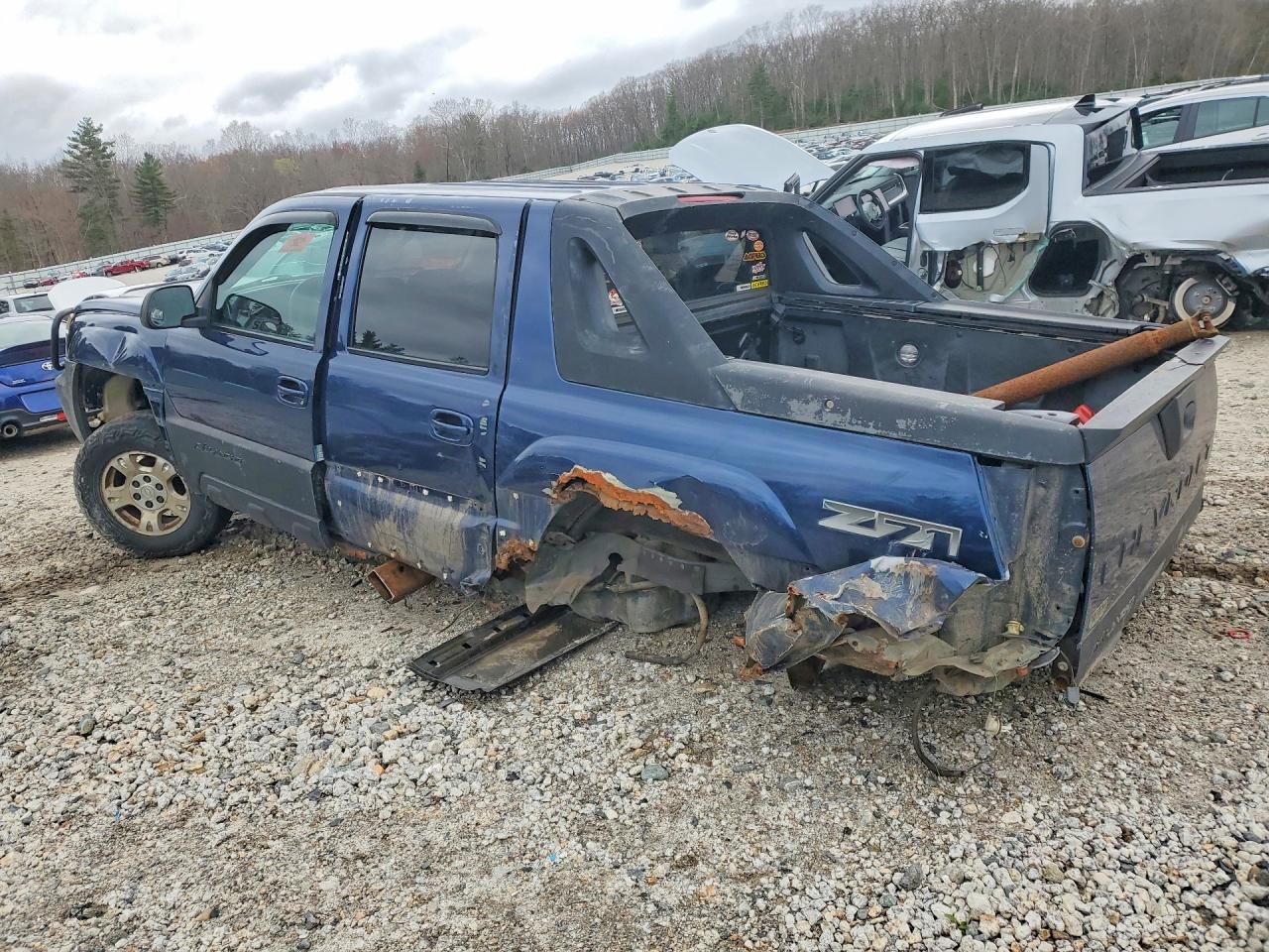 2002 CHEV Avalanche VIN 3GNEK13T92G173985 photo 2
