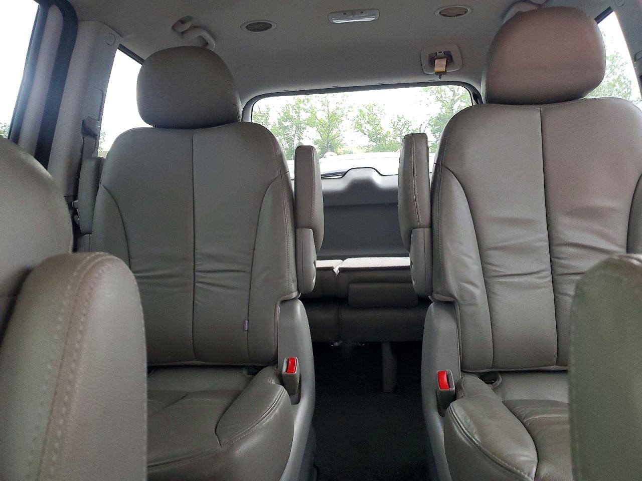 2014 Kia SEDONA VIN KNDMH4C70E6552774 photo 10
