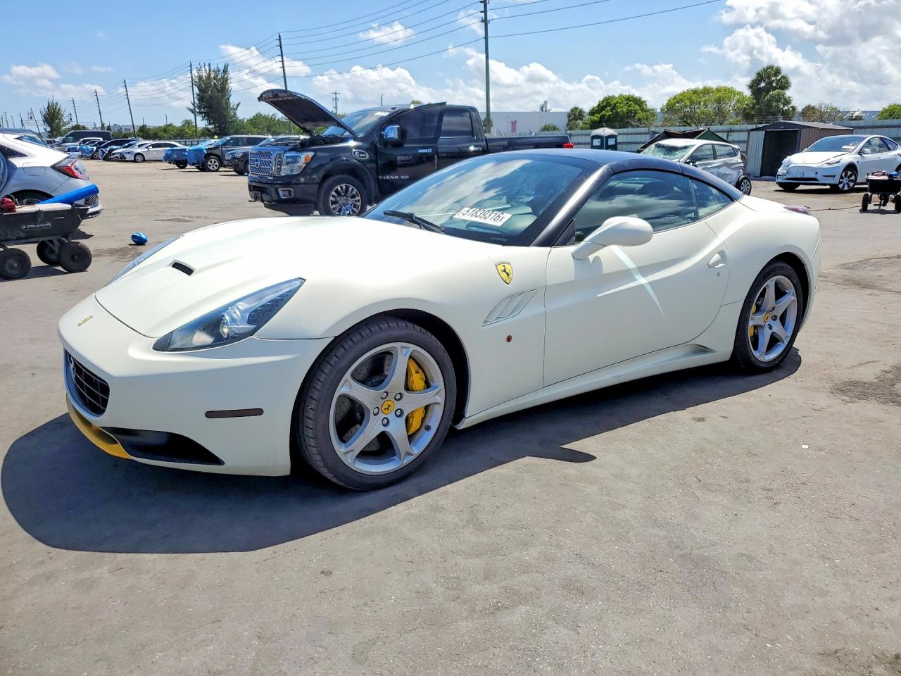 2011 Ferrari California VIN ZFF65LJA3B0178624 photo 1