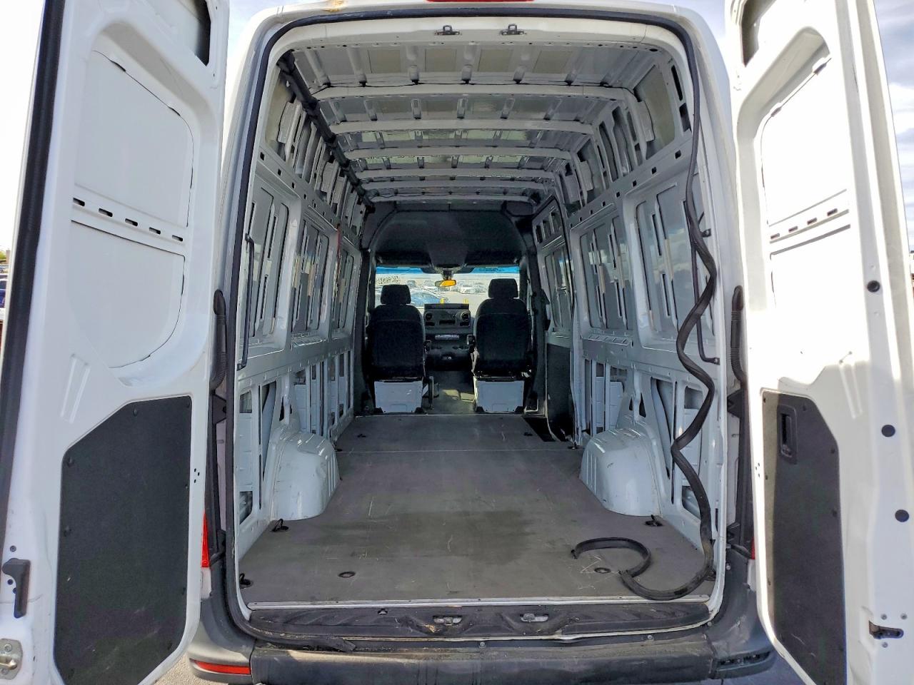 2023 Mercedes-Benz Sprinter VIN W1Y40CHYXPT142454 photo 10