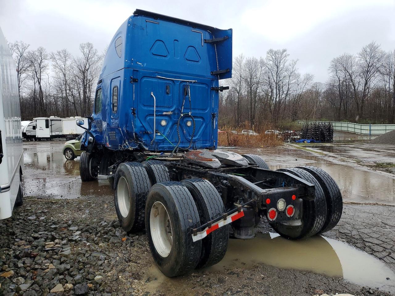 2018 FREIGHTLINER All other VIN 3AKJHHDR1JSJW9381 photo 3
