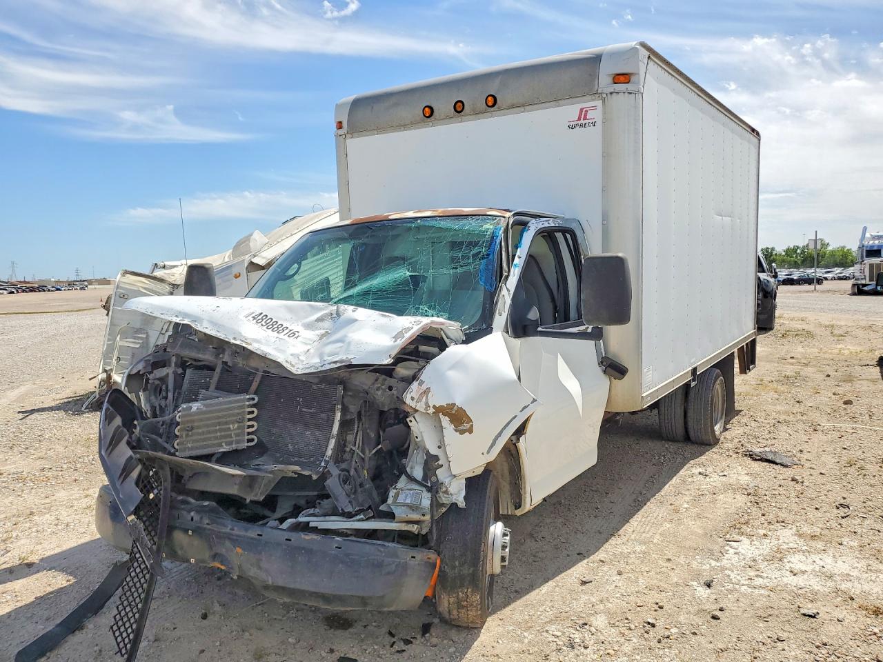 2009 Chevrolet Express VIN 1GBJG31K491128738 photo 1