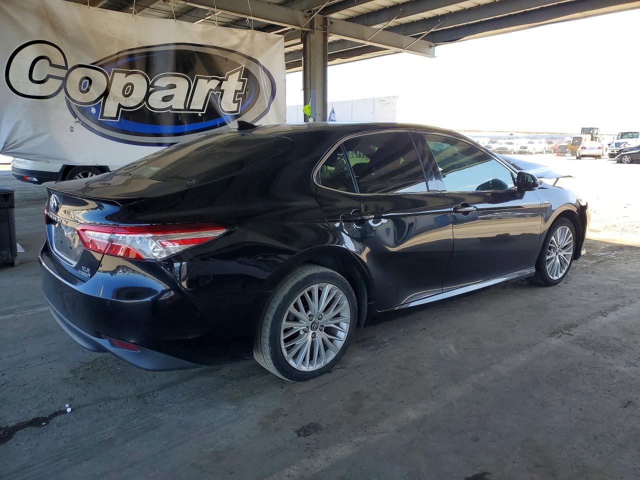 2019 Toyota Camry sola VIN 4T1B21HK1KU011594 photo 3