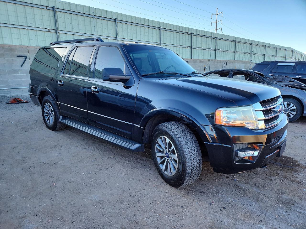 2016 Ford Expedition VIN 1FMJK1JT6GEF15588 photo 4