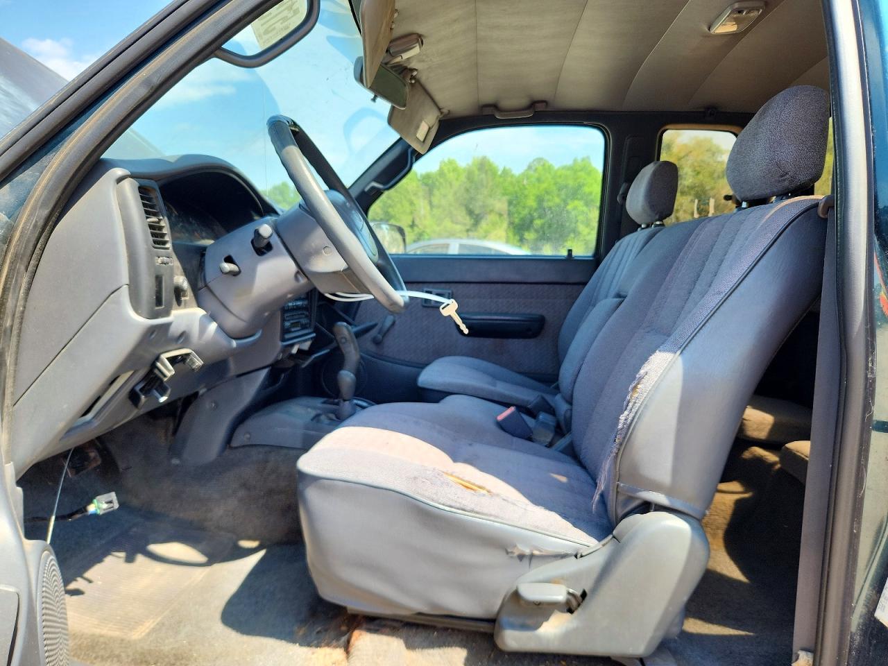 1997 Toyota Tacoma VIN 4TAWN72N7VZ326972 photo 7