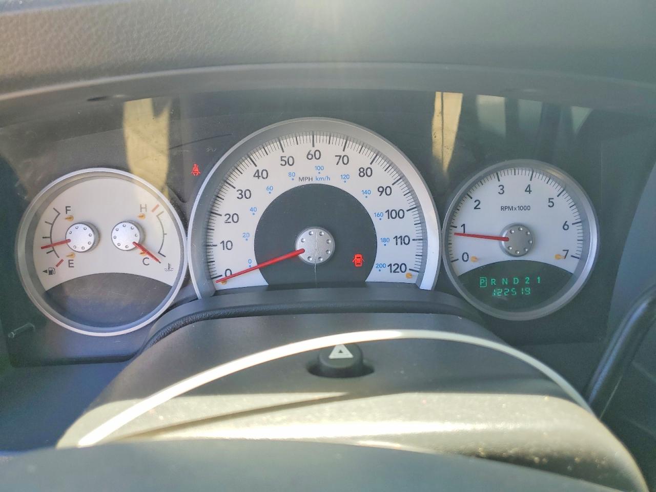 2005 Dodge Durango VIN 1D4HB48N25F606783 photo 9