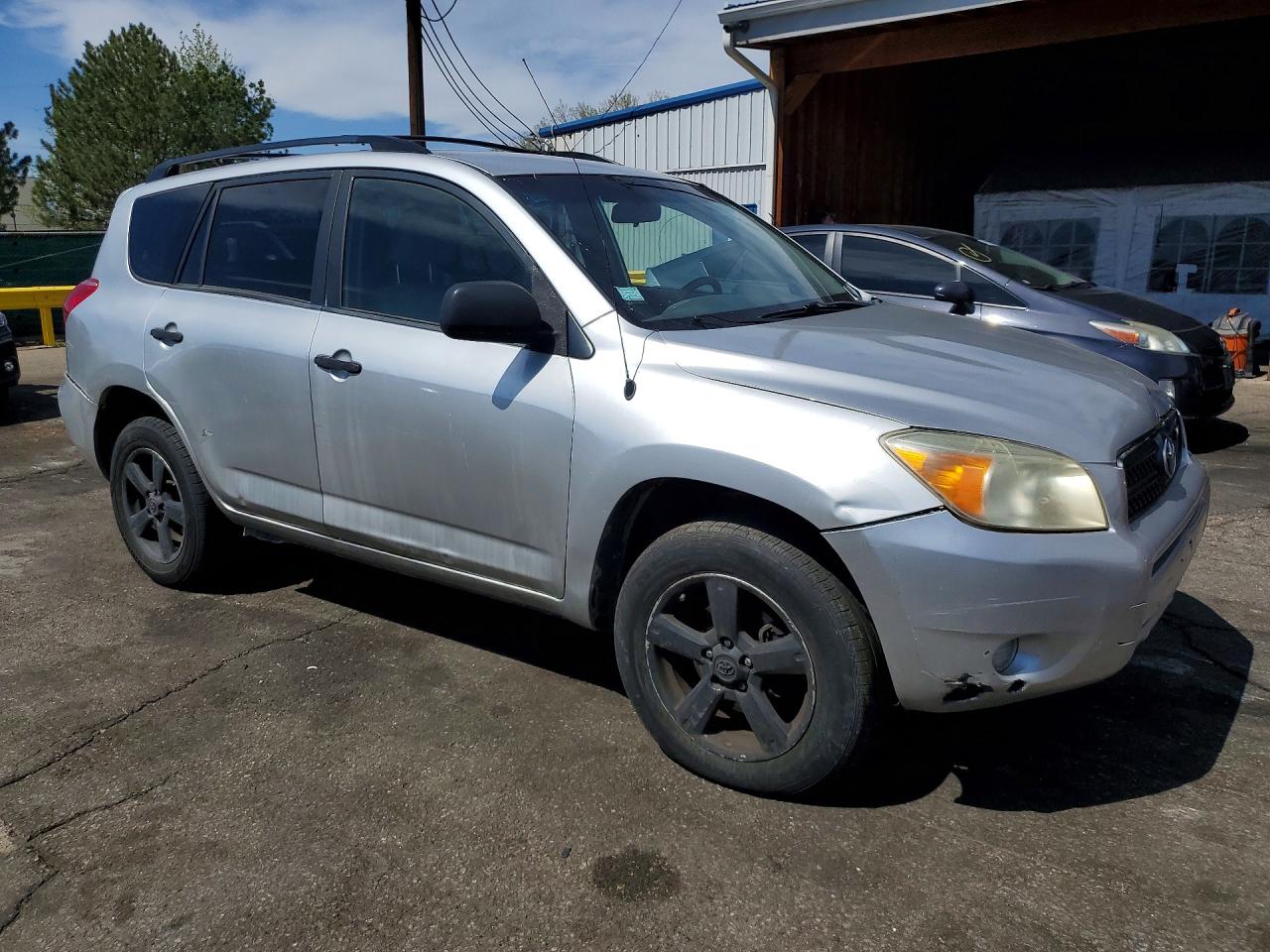 2007 TOYOTA Rav4 base VIN JTMBK33V176025170 photo 4