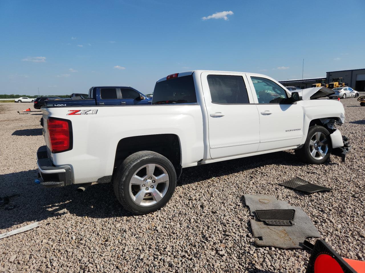 2018 CHEVROLET Silverado VIN 3GCUKREC6JG400516 photo 3