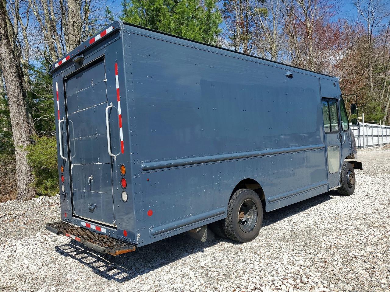 2021 FREIGHTLINER All other VIN 4UZAC2GA2MCMM9251 photo 3