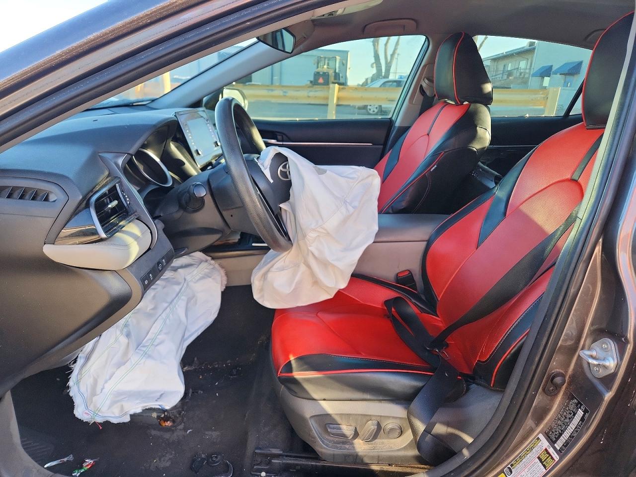 2021 Toyota Camry sola VIN 4T1C31AK1MU556449 photo 7