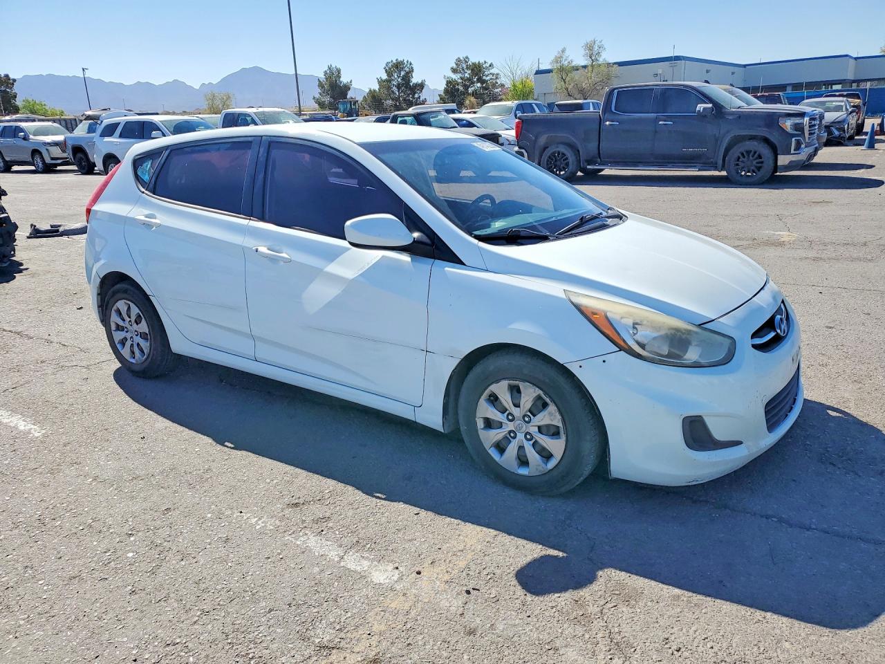2015 Hyundai Accent VIN KMHCT5AEXFU212297 photo 4