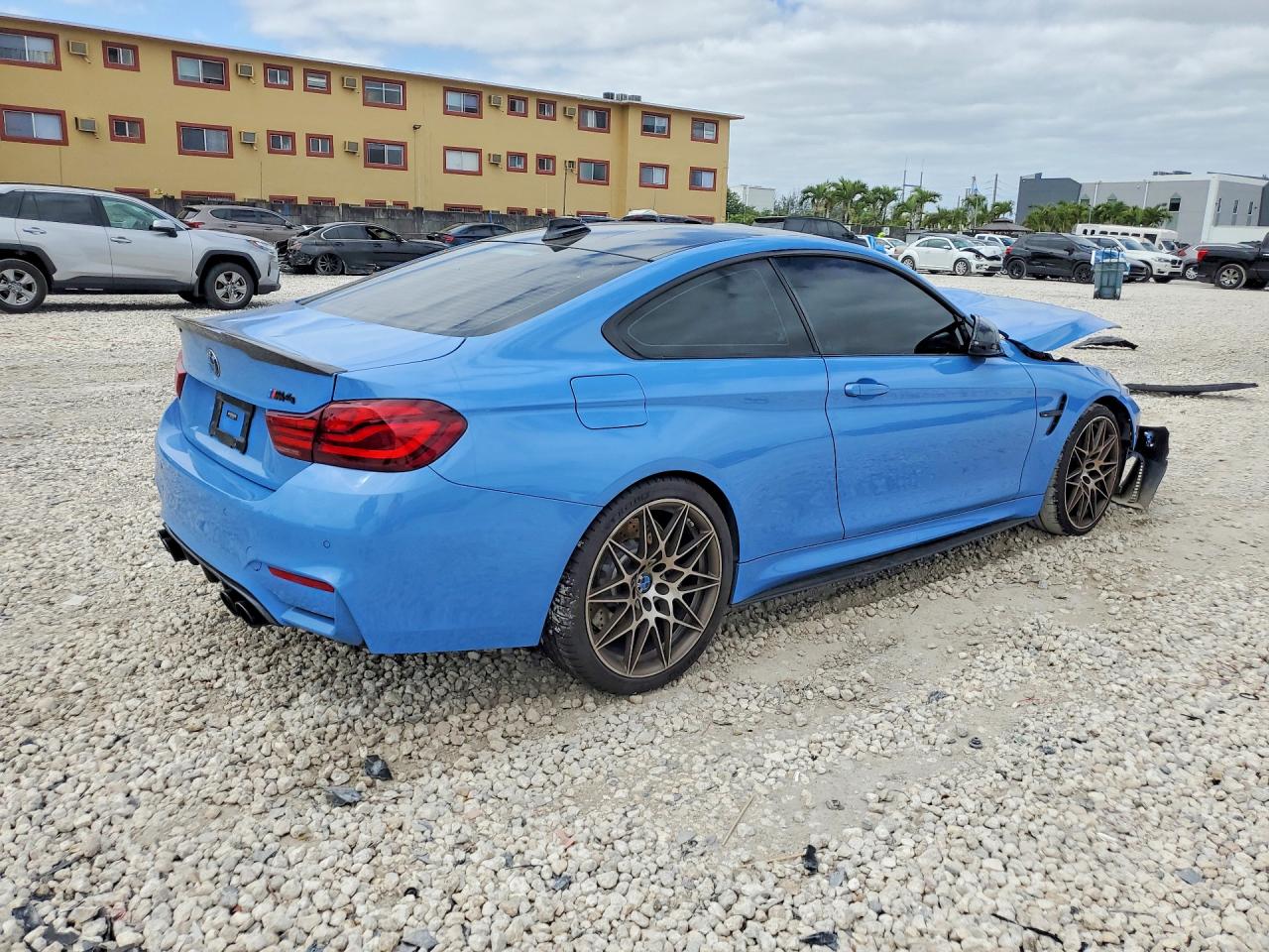 2016 BMW M4 VIN WBS3R9C51GK708554 photo 3