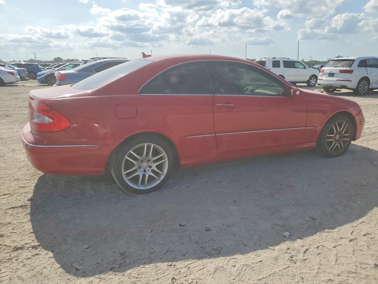 2009 Mercedes-Benz Clk-class VIN WDBTJ56H99F264993 photo 3