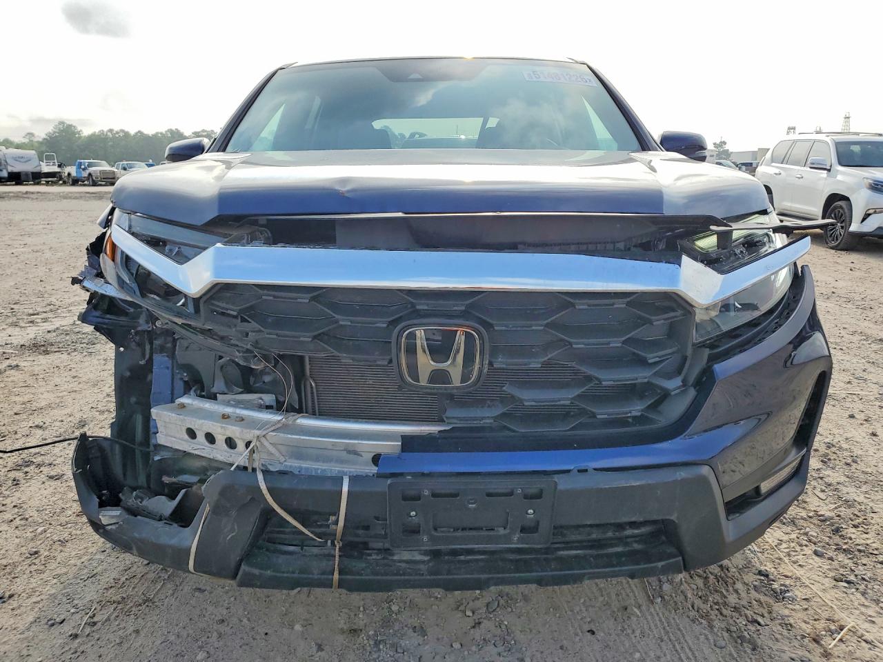 2024 Honda Passport VIN 5FNYF8H56RB012703 photo 5