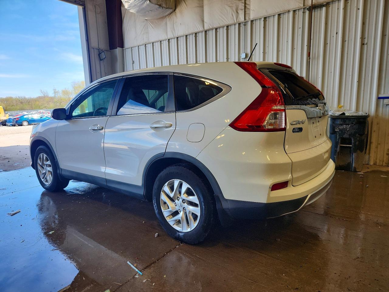 2015 Honda Crv VIN 5J6RM3H5XFL001994 photo 2