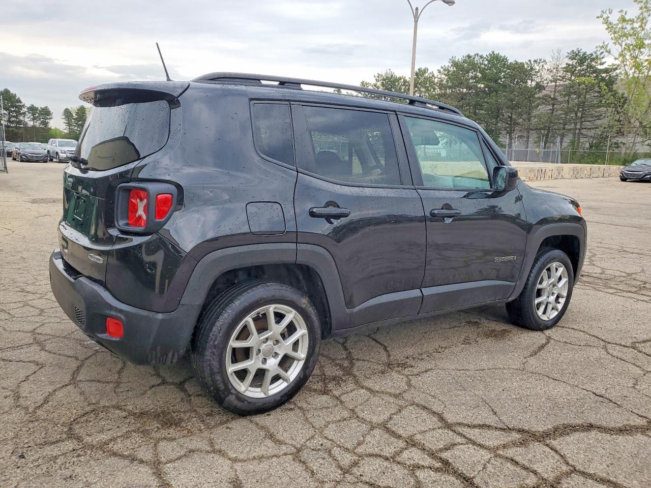 2021 Jeep Renegade VIN ZACNJDBB6MPN00184 photo 3