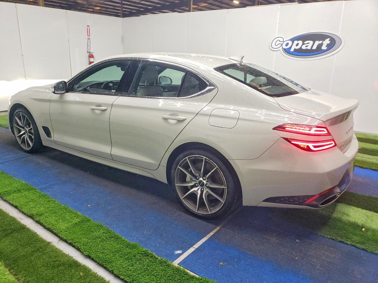 2024 Genesis G70 2.5t s VIN KMTG34SC2RU142801 photo 2