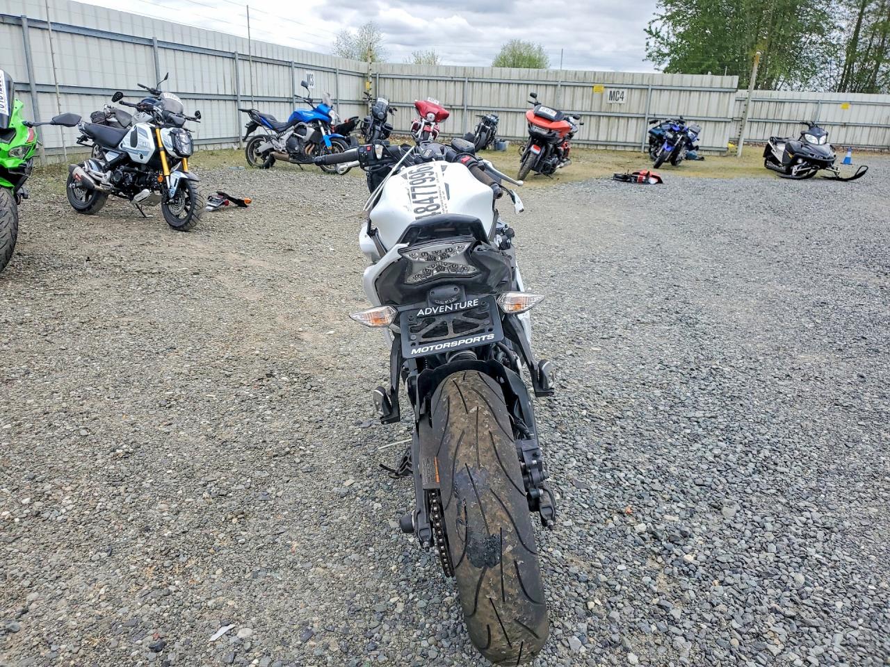 2017 Kawasaki Ex VIN JKAEXEJ16HDA01645 photo 4