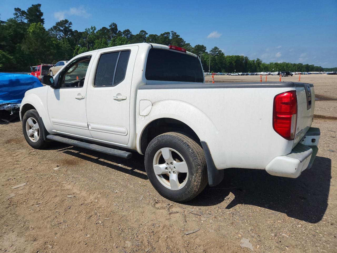 2008 Nissan Frontier VIN 1N6AD07U38C424376 photo 2