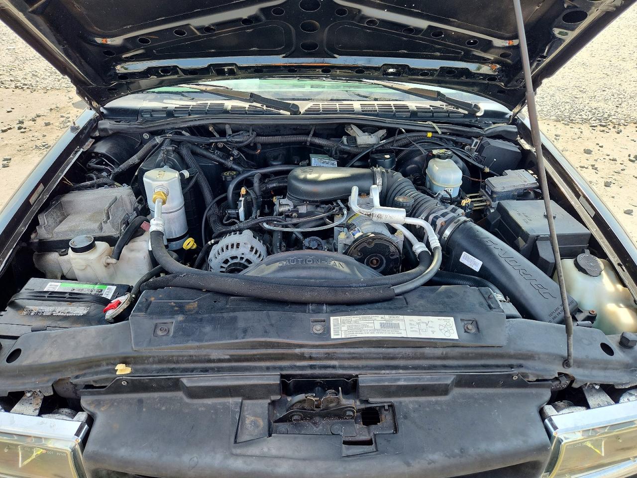 2001 GMC Sonoma VIN 1GTCS19W718167639 photo 11