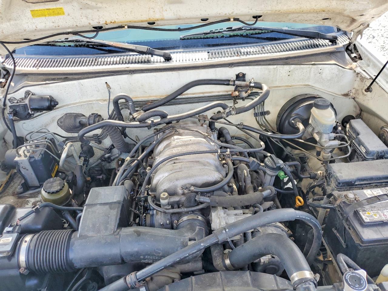 2002 Toyota Sequoia VIN 5TDZT38AX2S093364 photo 12
