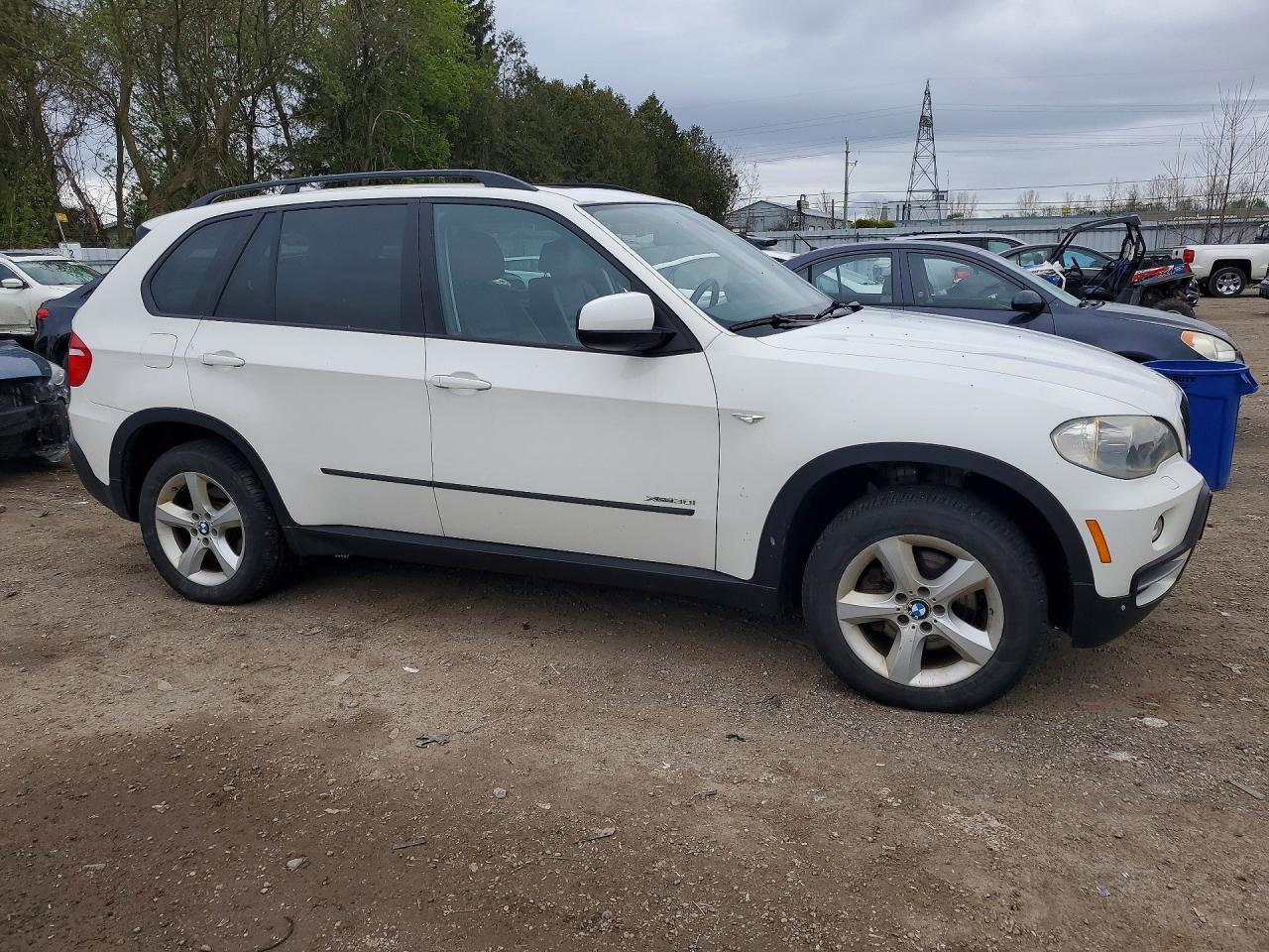2010 BMW X5 VIN 5UXFE4C5XAL379050 photo 4