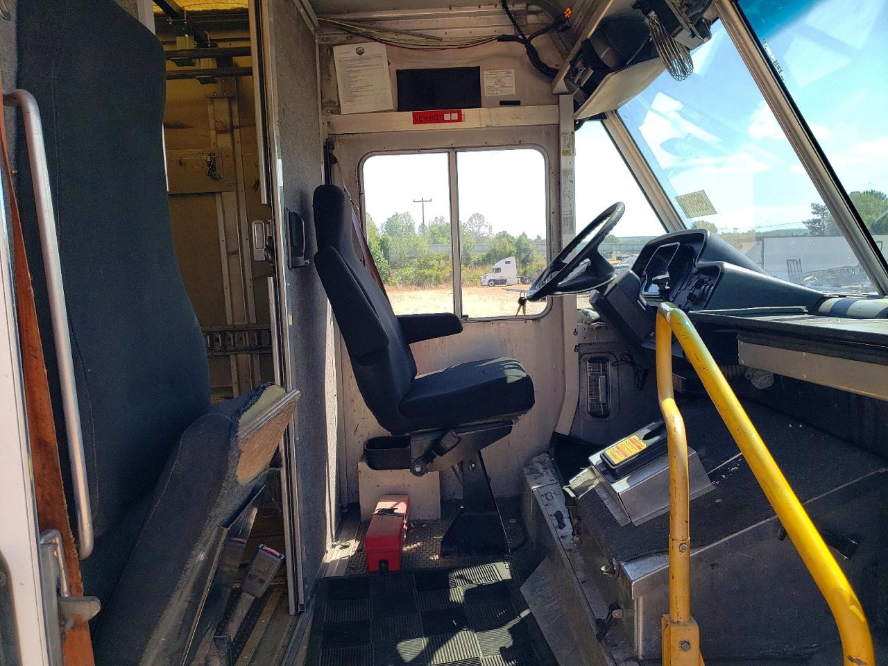2012 FREIGHTLINER All other VIN 4UZAAPDUXCCBS4088 photo 7