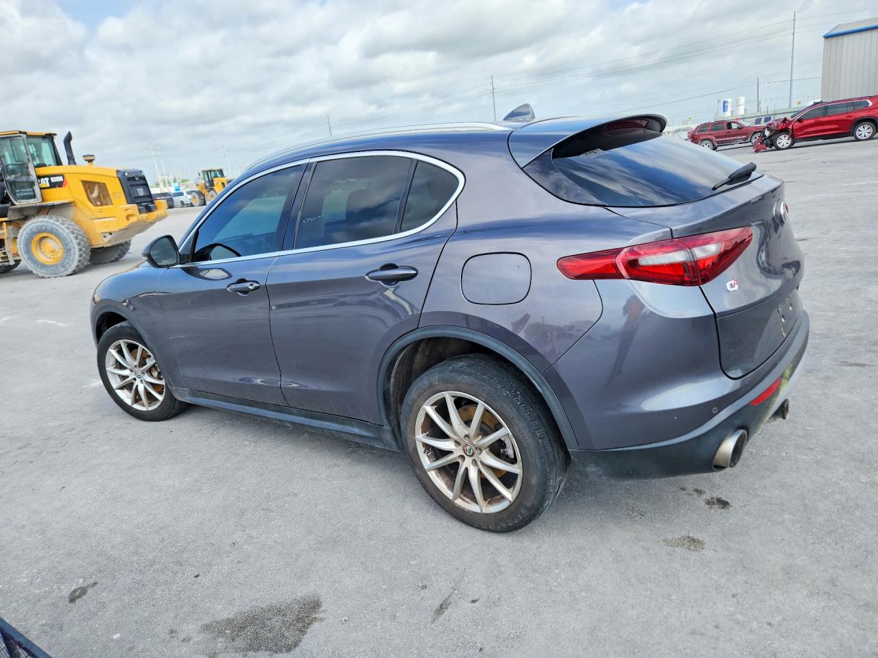 2018 Alfa Stelvio VIN ZASFAKBN6J7B60007 photo 2