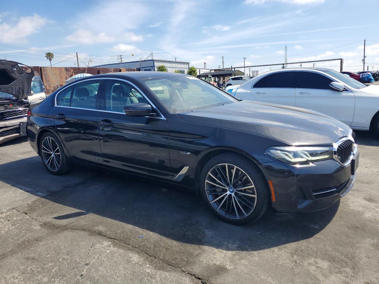 2022 BMW 5 series VIN WBA33AG04NCK96143 photo 4