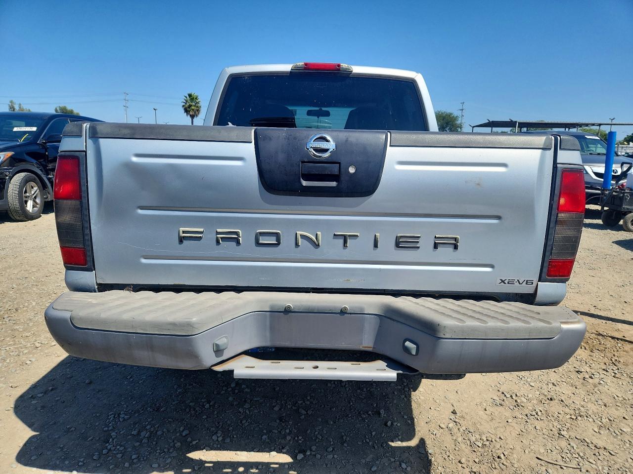 2002 Nissan Frontier VIN 1N6ED27T22C378034 photo 6