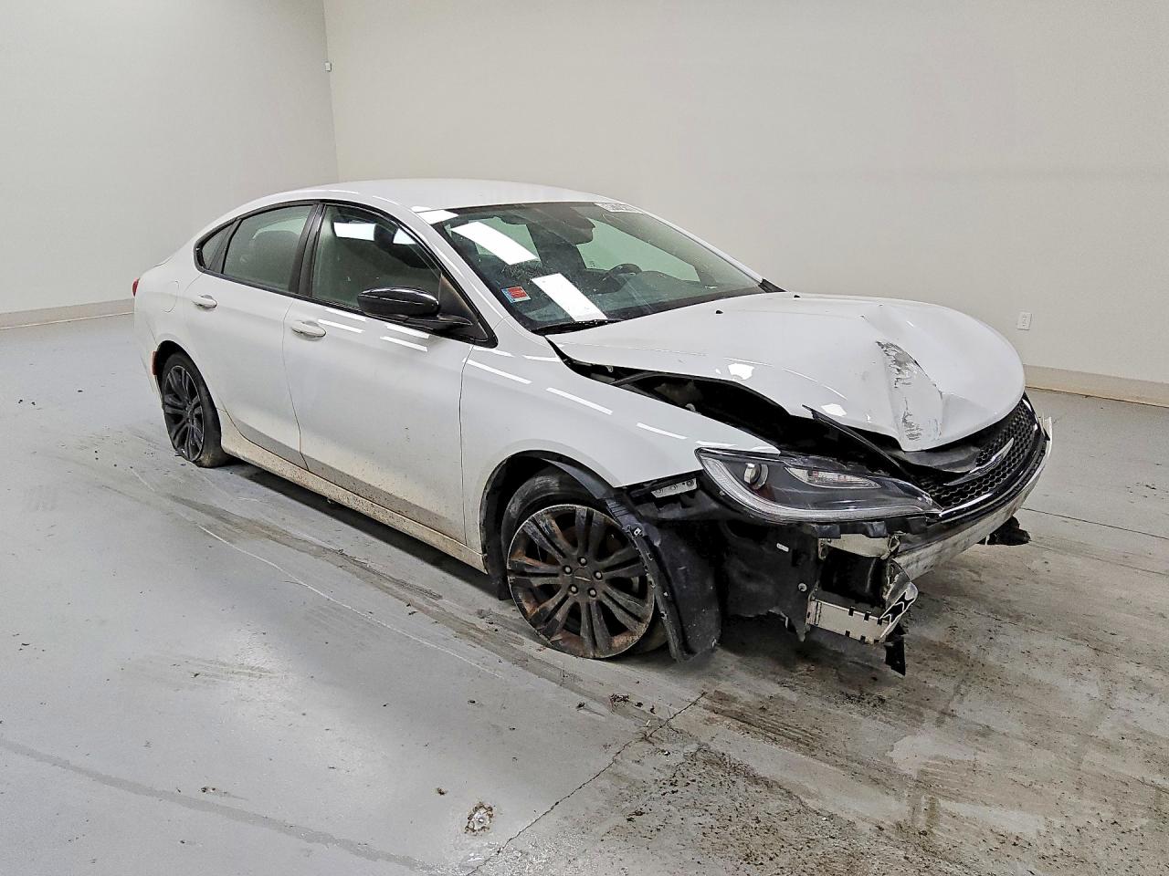 2017 Chrysler 200 VIN 1C3CCCFB9HN506590 photo 4