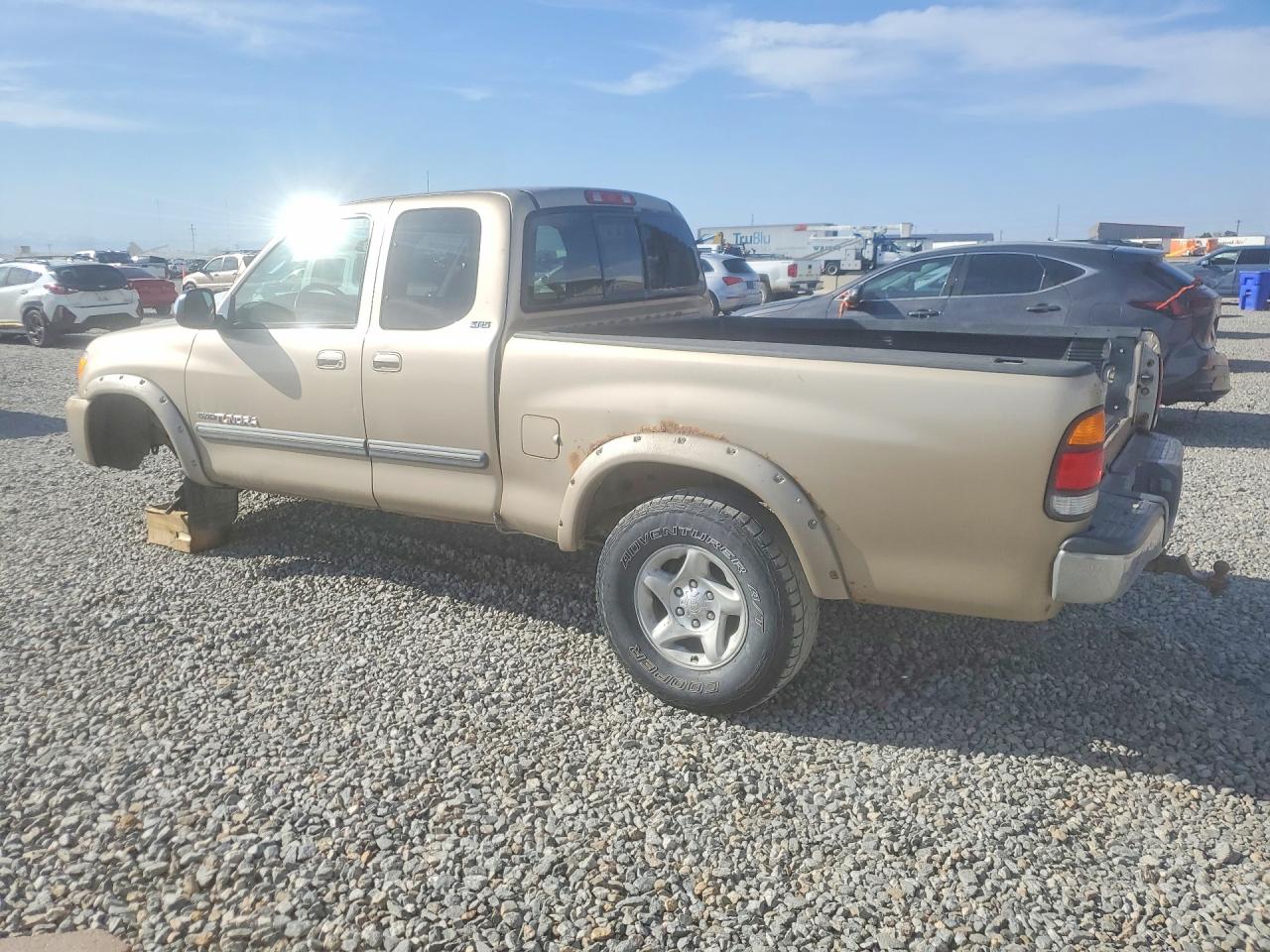 2003 Toyota Tundra VIN 5TBBT44163S372821 photo 2