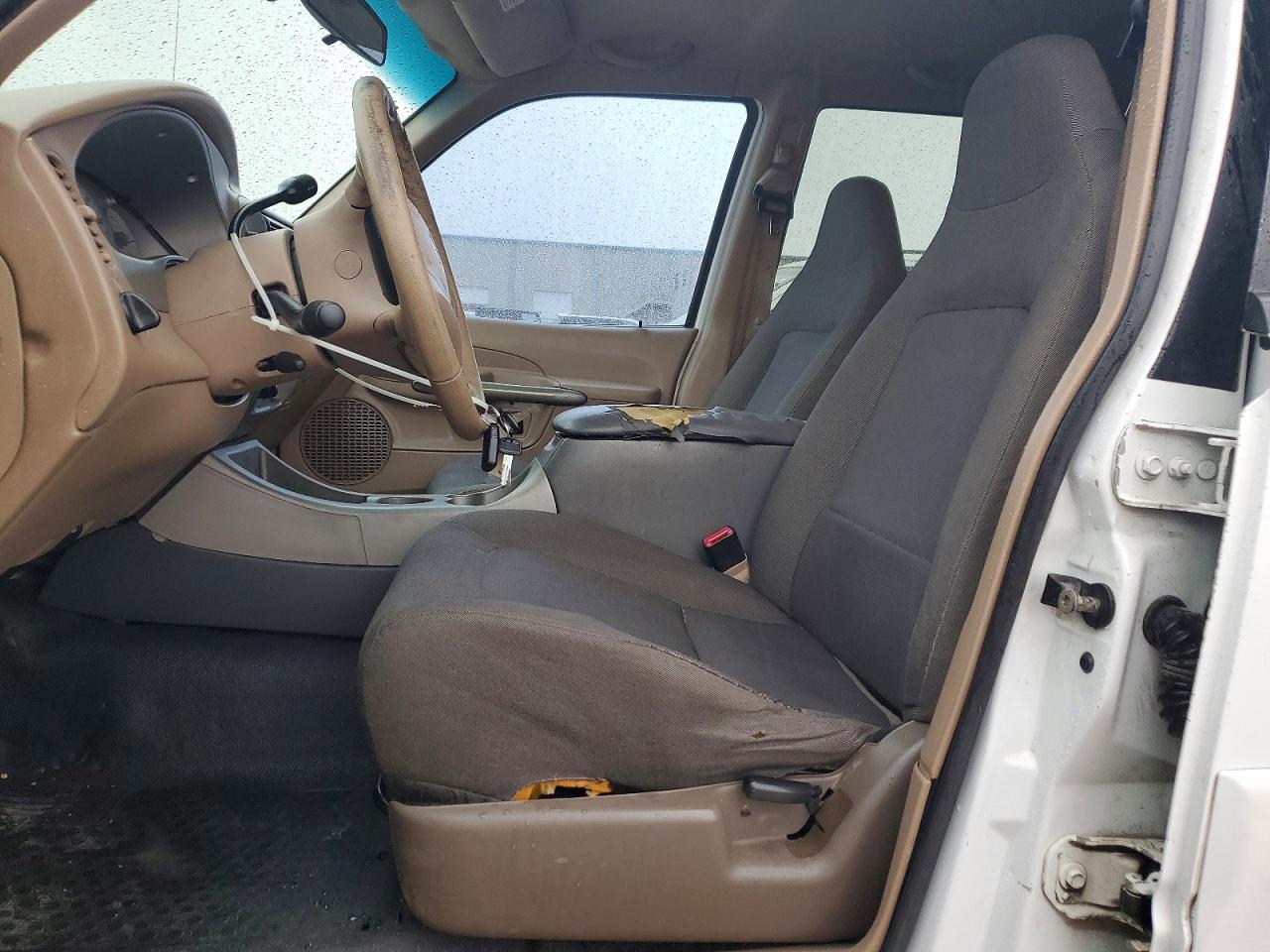 2002 Ford Explorer VIN 1FMZU67E62UC18824 photo 7
