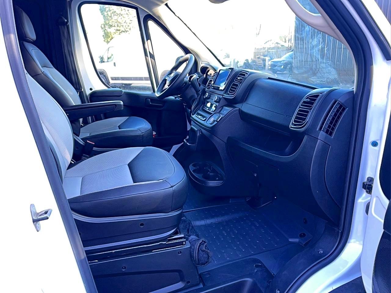 2025 Ram Promaster VIN 3C6MRVHG4SE549112 photo 5