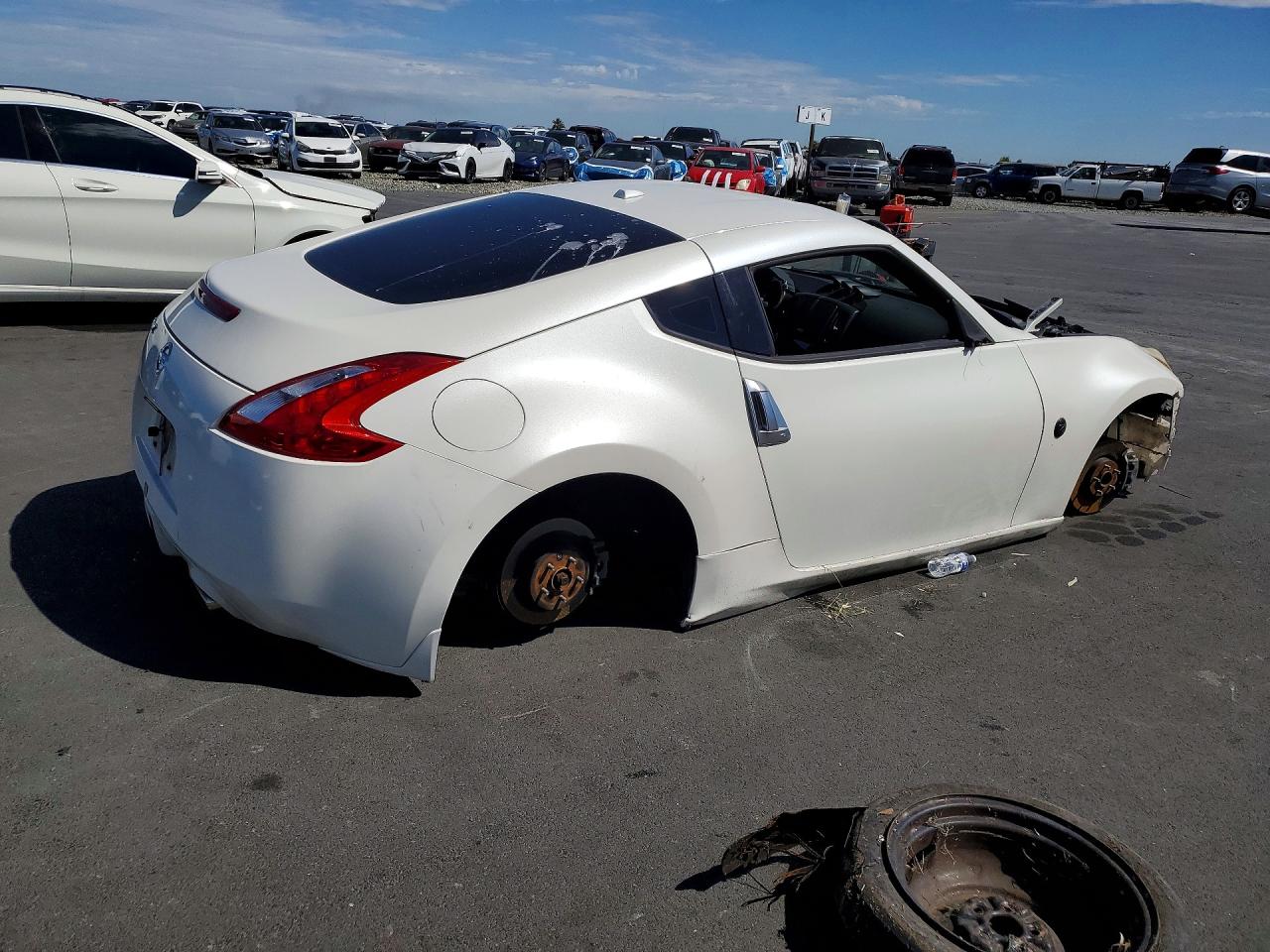 2009 Nissan 370z VIN JN1AZ44E29M403834 photo 3