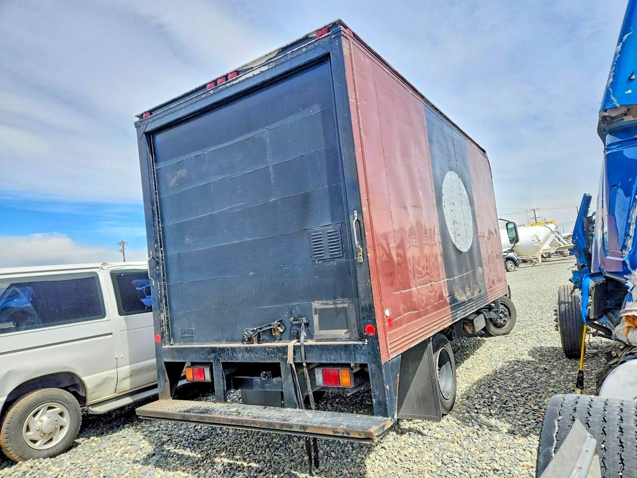 2018 HINO All models VIN JHHSDM2H4JK006720 photo 3