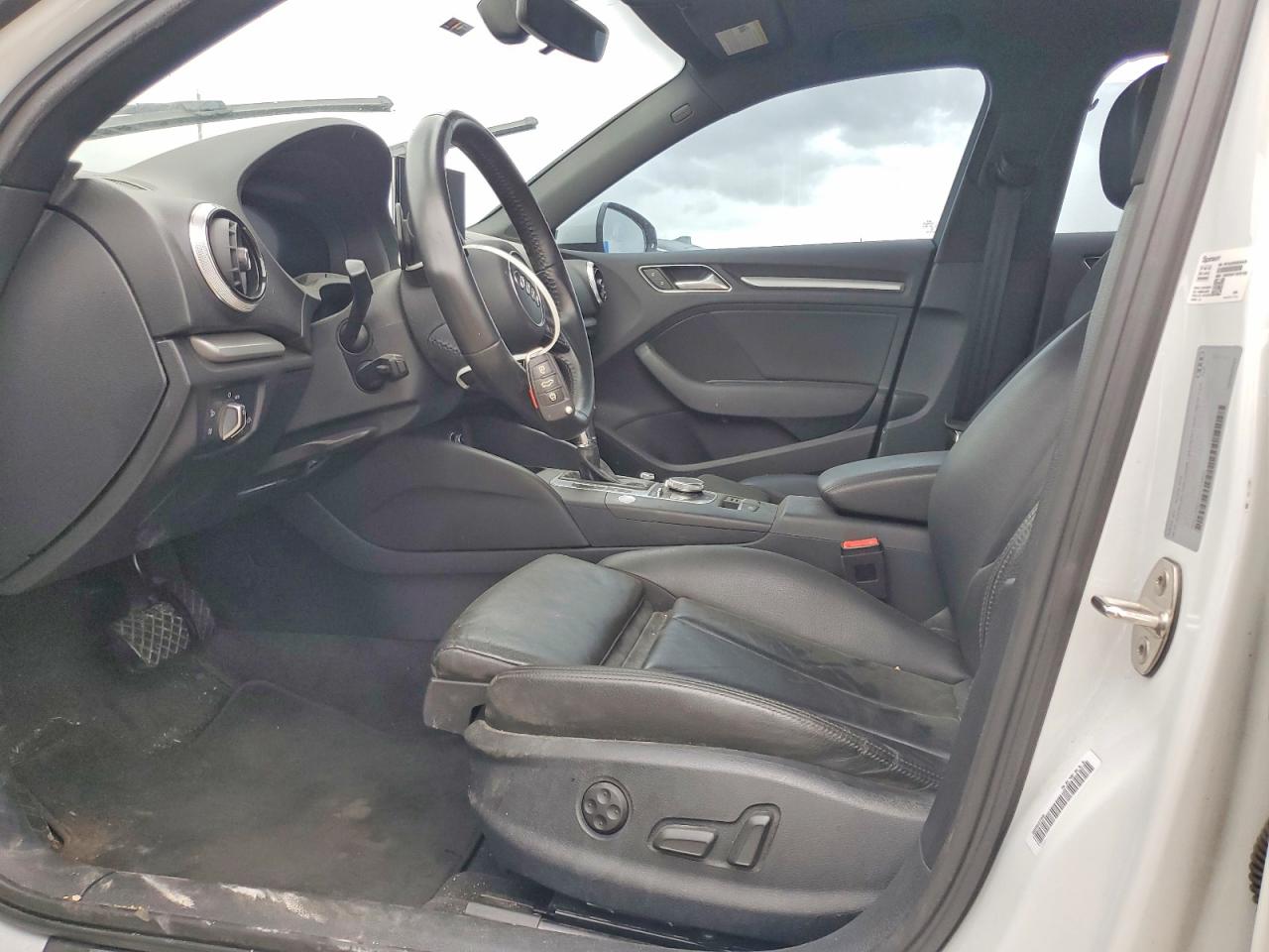 2018 Audi A3 VIN WAUUPBFF2JA154853 photo 7