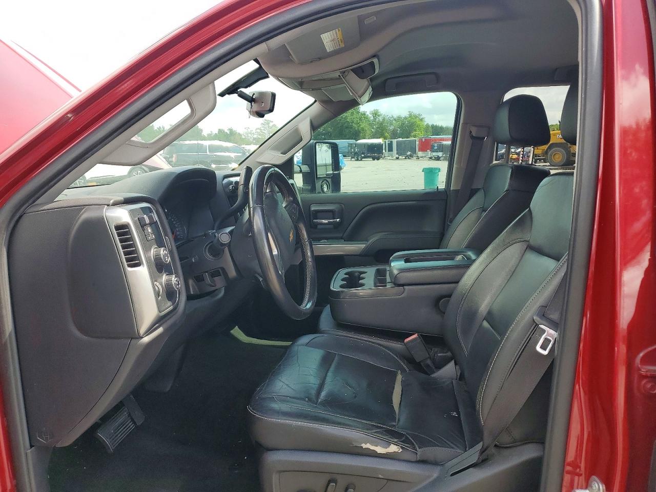 2018 Chevrolet All models VIN 1GC1KVEY2JF140382 photo 7