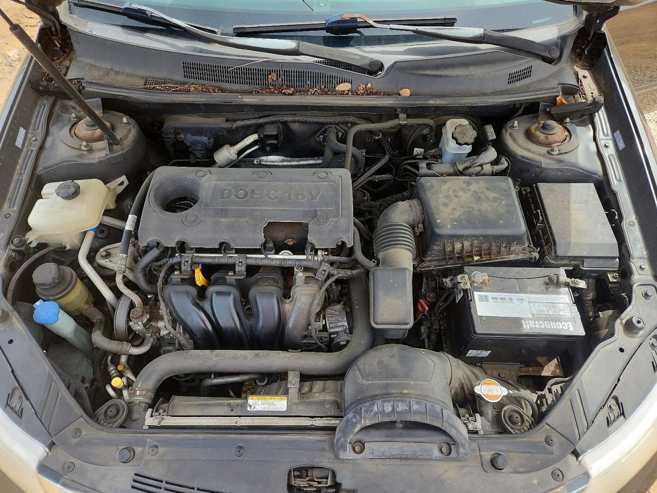 2010 Kia Optima VIN KNAGG4A84A5377518 photo 11