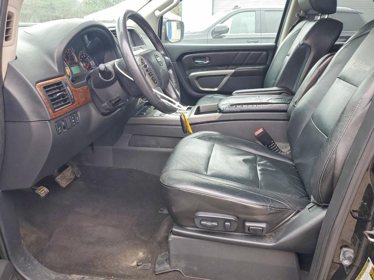 2015 Nissan Armada VIN 5N1AA0NE4FN617074 photo 7