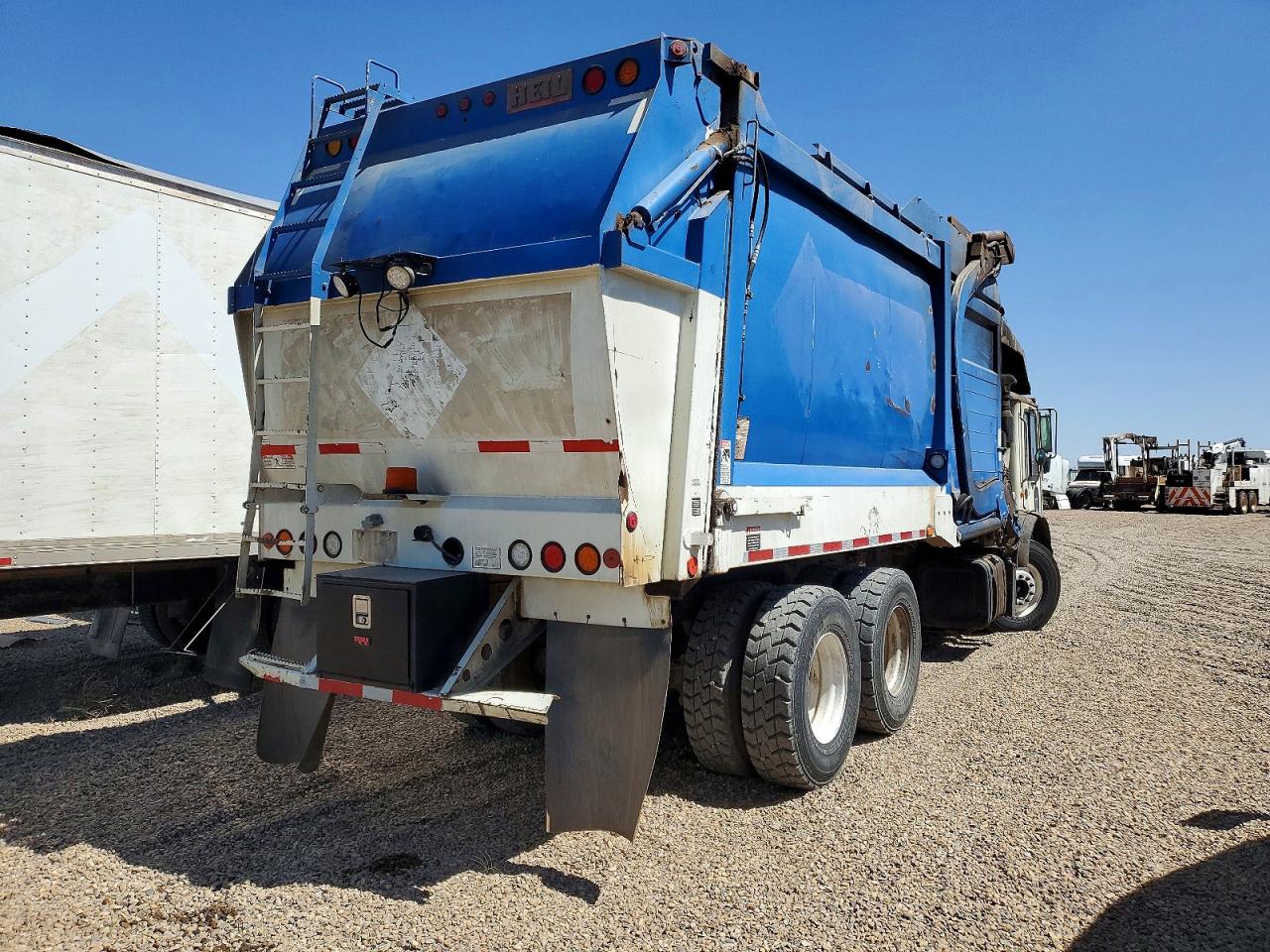 2014 MACK All other VIN 1M2AV04C8EM010863 photo 4
