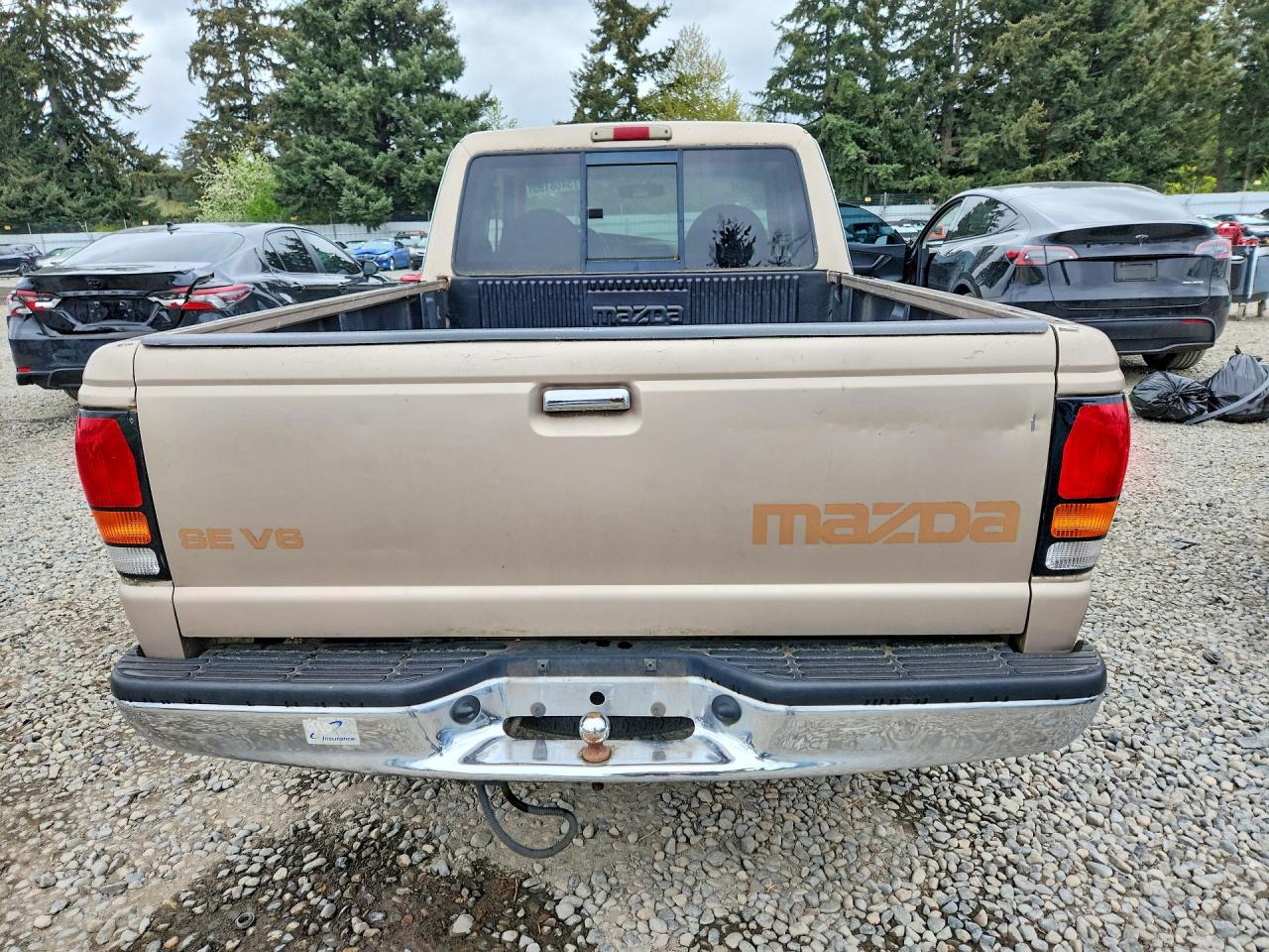 1998 Mazda B3000 VIN 4F4YR16U3WTM05681 photo 6