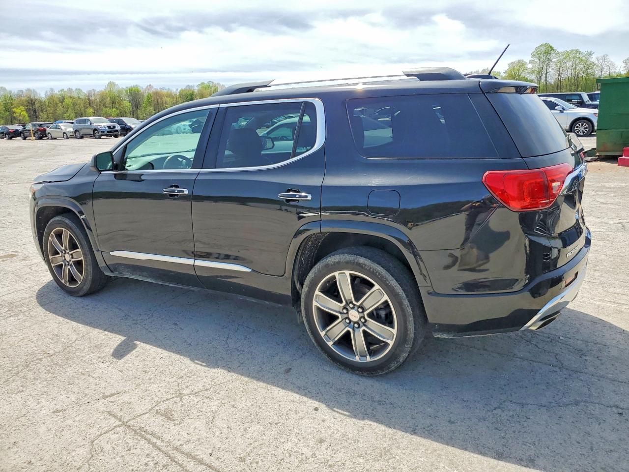 2017 GMC Acadia den VIN 1GKKNPLS6HZ149847 photo 2