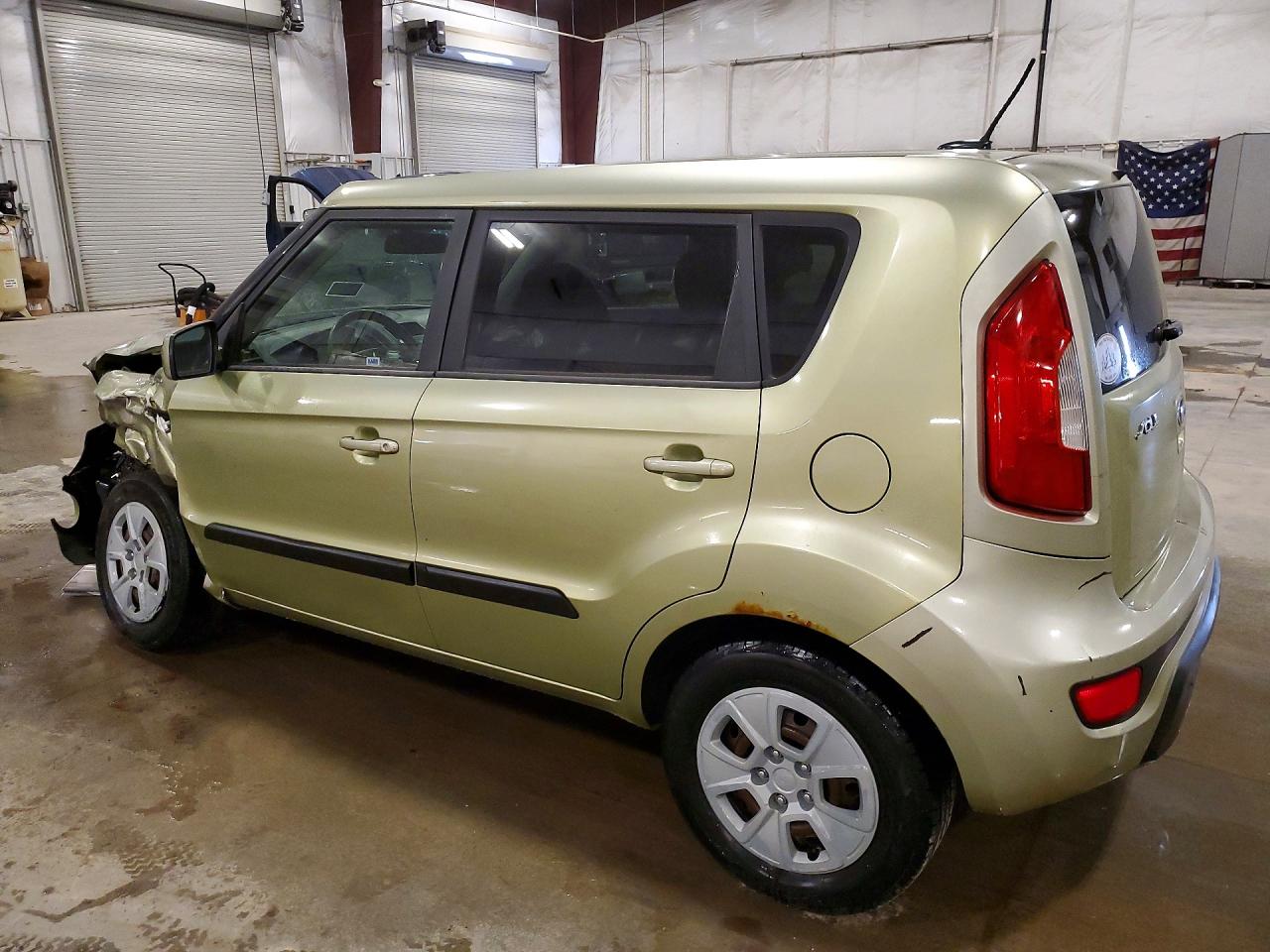 2013 Kia Soul VIN KNDJT2A53D7602292 photo 2