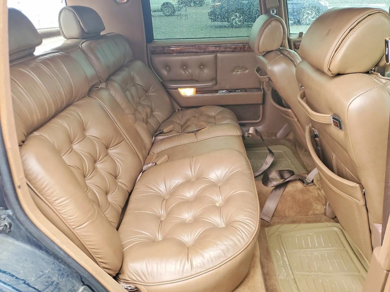 1988 Chrysler New yorker VIN 1C3BU6631JD113553 photo 10