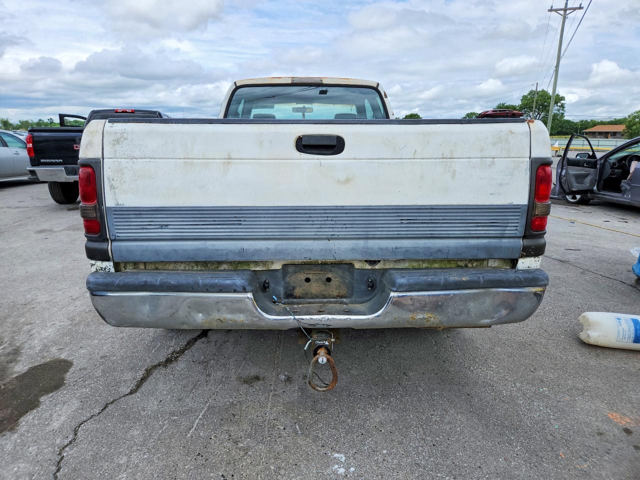 1996 Dodge Ram 2500 VIN 3B7KC23Z8TM144449 photo 6