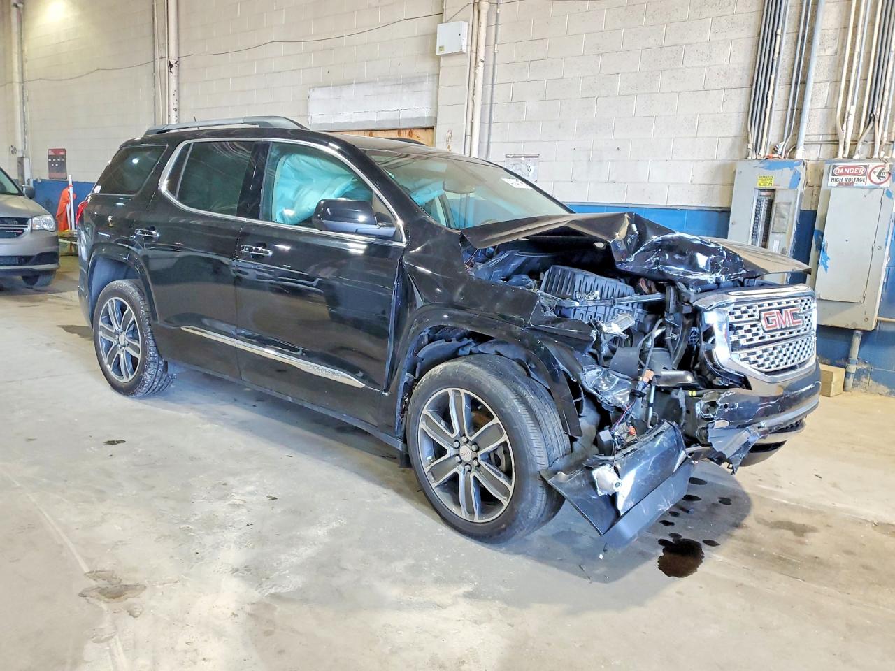 2019 GMC Acadia den VIN 1GKKNPLS0KZ169499 photo 4